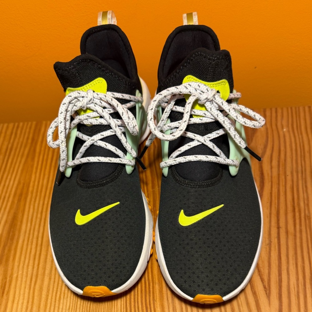 Nike Women’s Black and Neon Yellow Sneakers